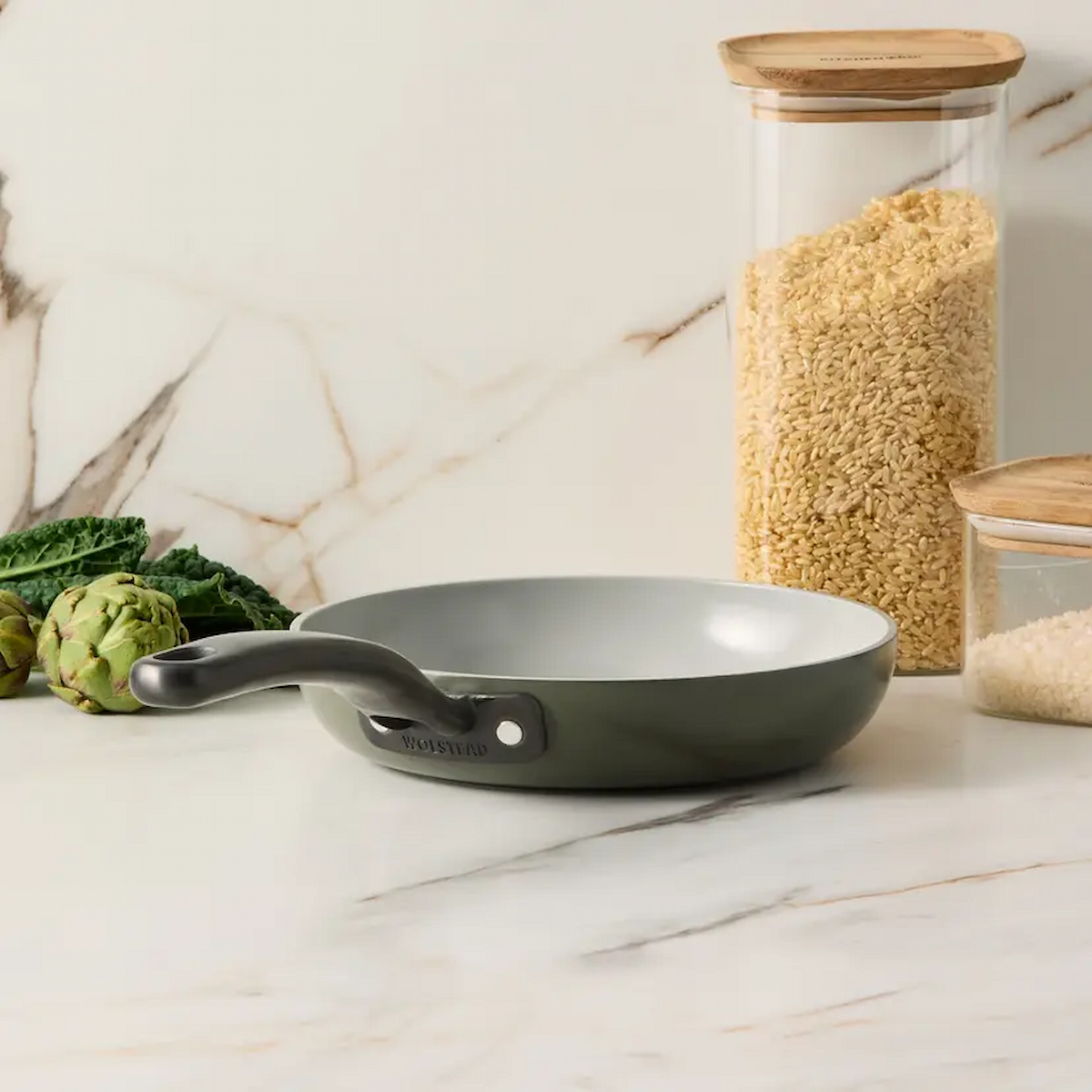 A Guide to Frying Pans: From Breakfast Bliss to Dinner Magic – Covering All Things