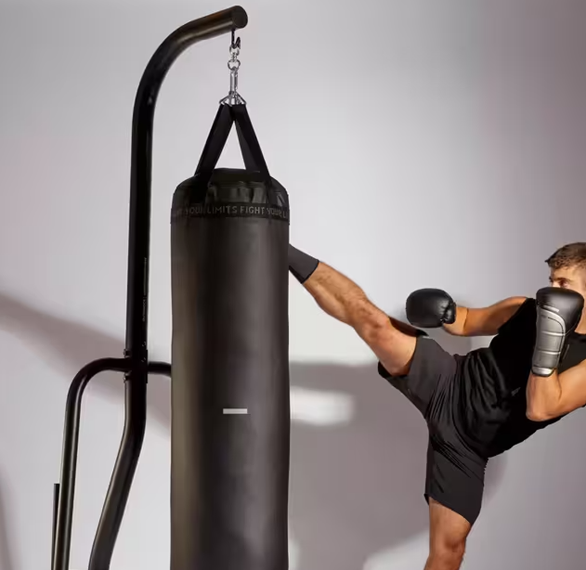 Freestanding vs. Hanging Punch Bags: Which One to Choose? – Life Essentials
