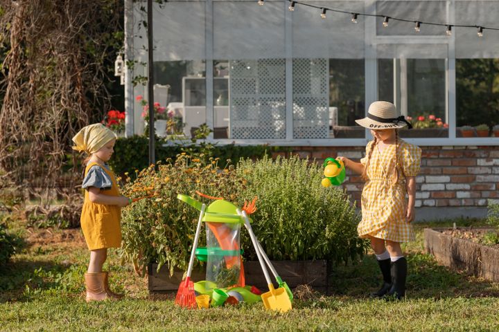 Give the Gift of Play: The Parent's Guide to Outdoor Equipment for Kids | Available Online